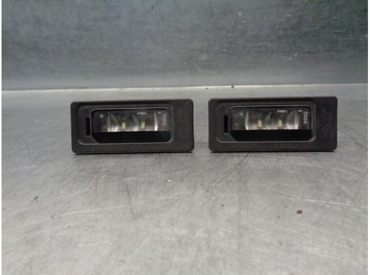 Recambio de piloto matricula para volkswagen passat variant (365) 2.0 tdi referencia OEM IAM 