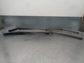 Recambio de brazo limpia delantero derecho para seat arona fr referencia OEM IAM 6F1955410A  