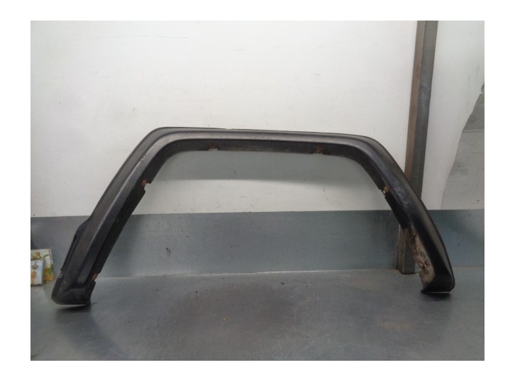 Recambio de aletin trasero izquierdo para daihatsu rocky todoterreno referencia OEM IAM 6178387611030  