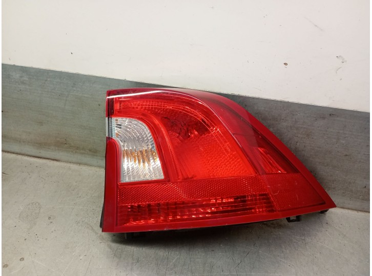 Replacement rear right tail light for Volvo S60 II (134) D4 OEM IAM reference 31395931 31395931 