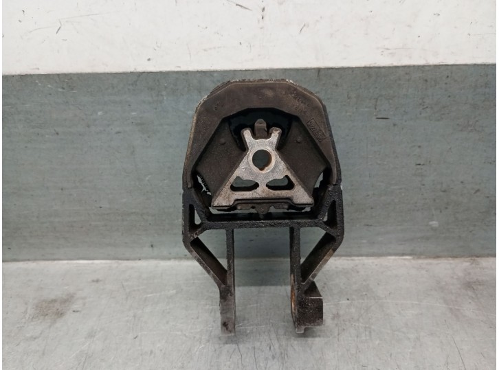 Recambio de soporte motor para ford kuga ii (dm2) 2.0 tdci referencia OEM IAM AV616P082AC 1751001 