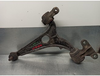 Front left lower suspension arm replacement for Citroën C8 2.0 HDi CAT (RHZ / DW10ATED) OEM IAM reference 3520P6