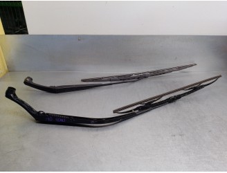 Recambio de brazo limpia delantero derecho para mitsubishi asx (ga0w) 1.6 cat referencia OEM IAM 8250A171 8250A172 