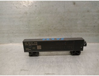 Replacement antenna for Seat Leon Sportstourer (KL8, KLD) 1.5 TSI OEM IAM reference 5WA962132 5FA22407500