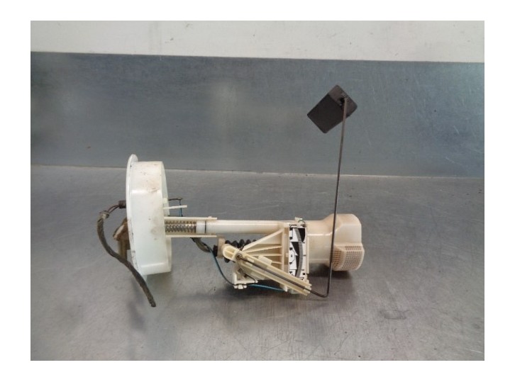 Recambio de aforador para vento (1h1) 1991-1999 vento 1.9d vento 1.9d (1991 - 1995) referencia OEM IAM 8243144 VDO