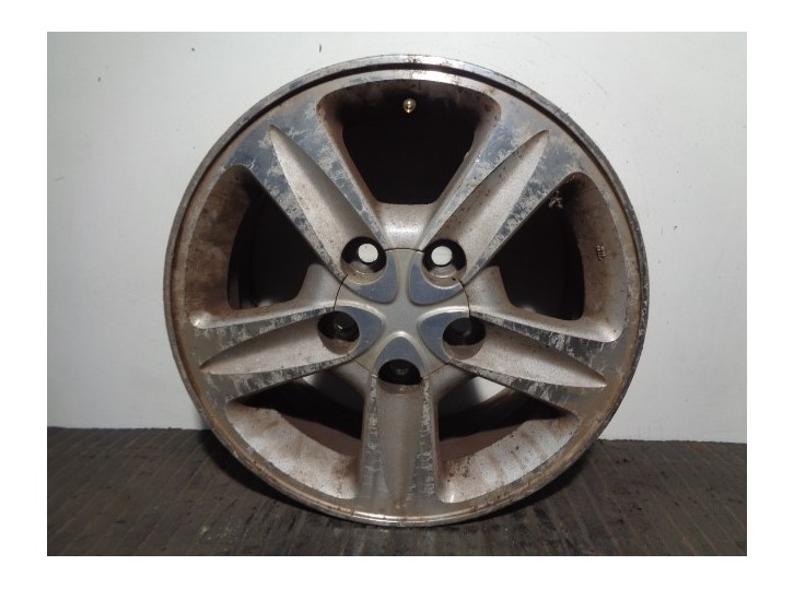 Recambio de llanta para toyota previa (r30) 2.0 turbodiesel cat referencia OEM IAM 4261128440 R15X61/2JJ50 