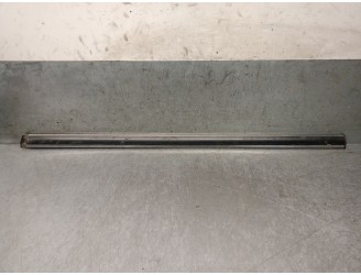 Replacement front moldings for Seat 127 OEM IAM reference HB HB 