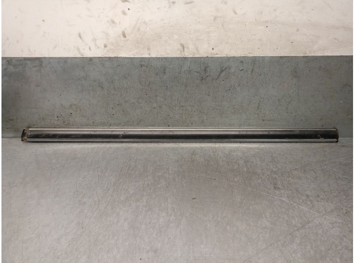 Recambio de molduras delanteras para seat 127 referencia OEM IAM HB HB 