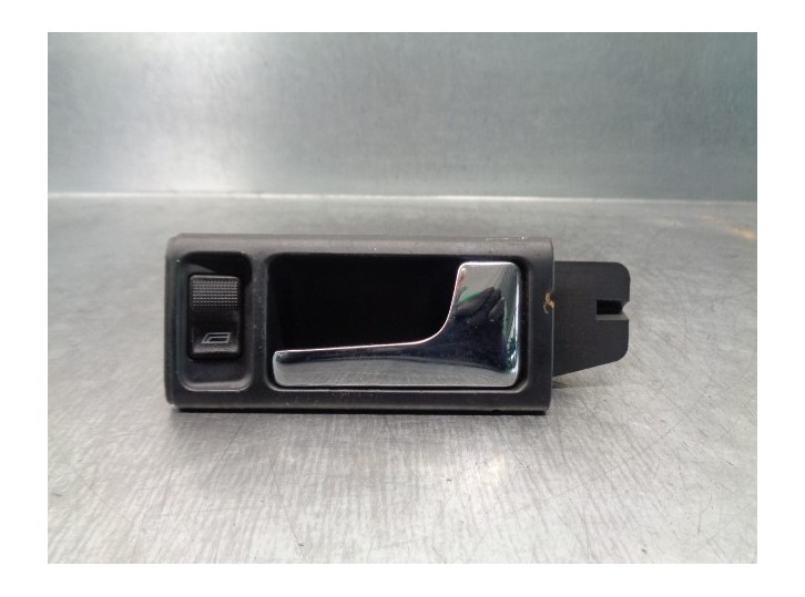 Recambio de maneta interior delantera derecha para audi a6 berlina (c4) 2.3 referencia OEM IAM 4A0837020C  