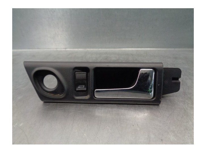 Recambio de maneta interior trasera derecha para audi a6 berlina (c4) 2.3 referencia OEM IAM 4A0839020C  