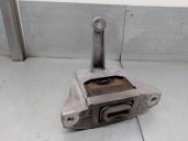 Replacement of right engine mount for Hyundai Ioniq OEM IAM reference 21810G2000 