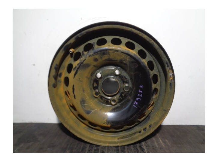 Recambio de llanta para audi a6 berlina (c4) 2.3 referencia OEM IAM 8D0601027 R156JX15H2ET45 