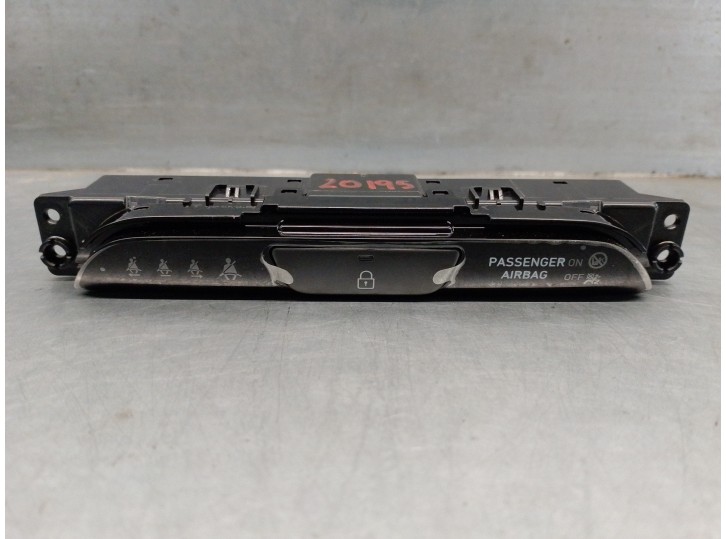 Recambio de mando multifuncion para hyundai i30 (pde, pd, pden) 2.0 n referencia OEM IAM 93770G4AA0 