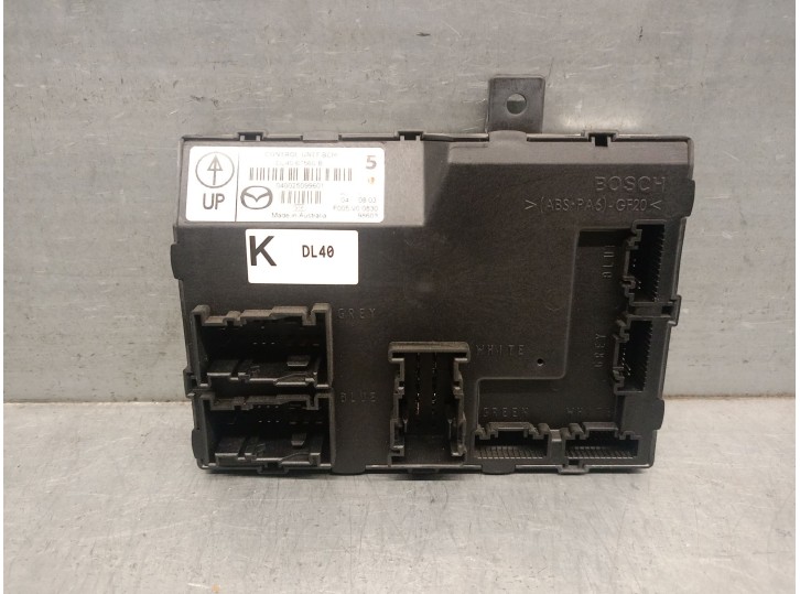 Replacement relay / fuse box for Mazda 2 Lim. (DE) 1.5 16V CAT OEM IAM reference DL4067560B BOSCH