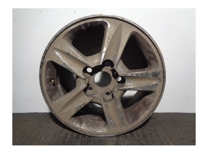 Recambio de llanta para toyota previa (r30) 2.0 turbodiesel cat referencia OEM IAM 4261128440 R15X61/2JJ50 