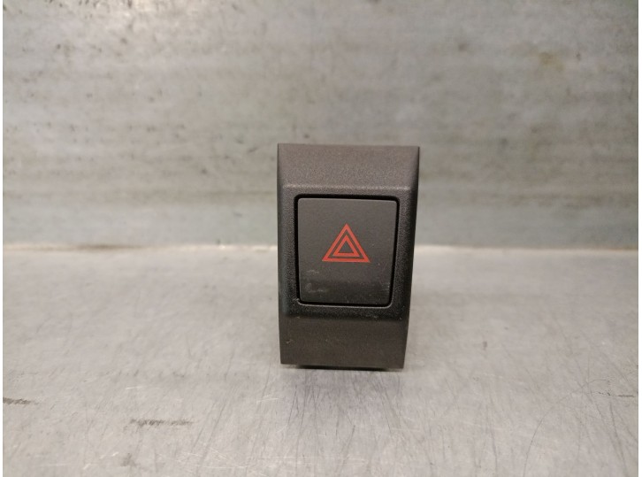 Recambio de warning para seat leon sportstourer (kl8, kld) 1.5 tsi referencia OEM IAM 6F0953235  