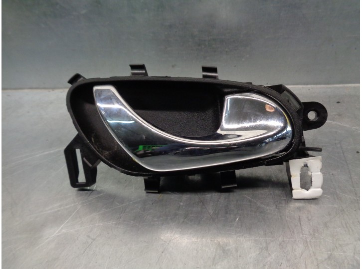Recambio de maneta interior delantera derecha para renault kadjar 1.2 tce energy referencia OEM IAM 806705402R 806704EA0A 