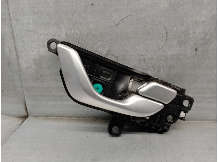 Replacement front right interior door handle for Hyundai Ioniq OEM IAM reference 82623G2000 5 DOORS