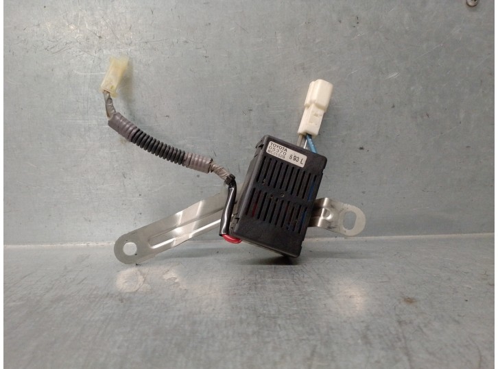 Recambio de modulo electronico para lexus is 200 (ds2/is2) d-cat referencia OEM IAM C25S2B 05370 