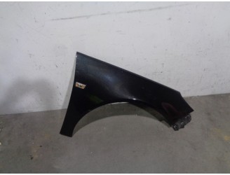 Recambio de aleta delantera derecha para opel insignia berlina 2.0 cdti cat referencia OEM IAM 6102366 NEGRA 