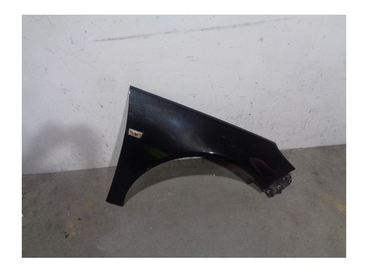 Recambio de aleta delantera derecha para opel insignia berlina 2.0 cdti cat referencia OEM IAM 6102366 NEGRA 