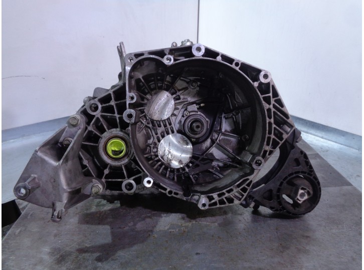 Replacement gearbox for Opel Insignia Saloon 2.0 CDTI CAT OEM IAM reference F40 5700358 R100074366Y