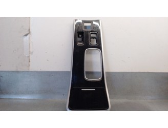 Recambio de consola central para mitsubishi outlander iii (gg_w, gf_w, zj, zl, zk) 2.0 hybrid 4wd referencia OEM IAM 8015A194ZZ 