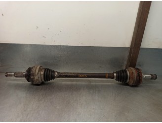 Recambio de transmision trasera derecha para lexus is 200 (ds2/is2) d-cat referencia OEM IAM 4233030160  