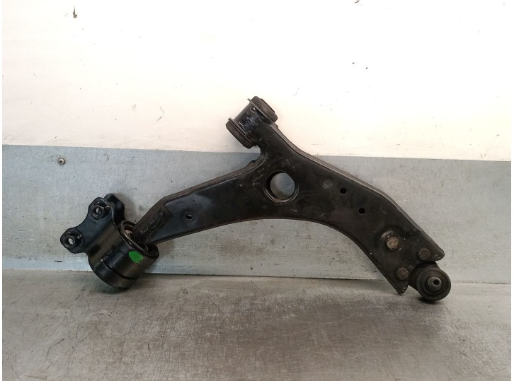 Replacement front right lower suspension arm for Volvo V50 estate 2.0 diesel cat OEM IAM reference 3M513A423EM 31