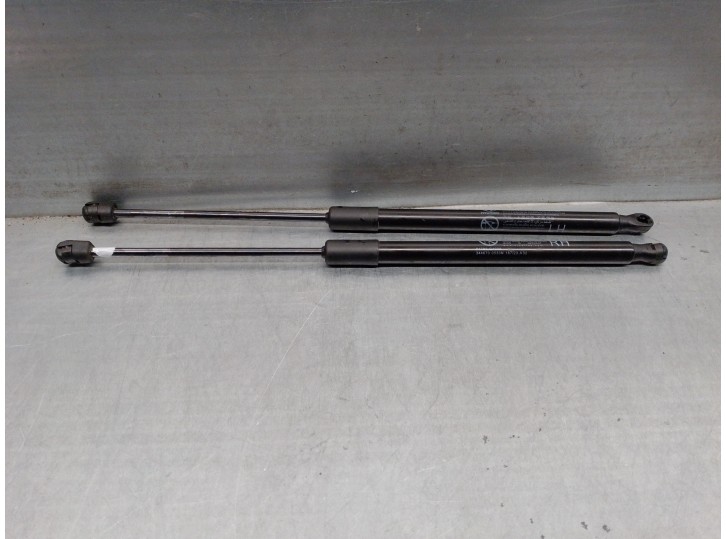 Recambio de amortiguadores maletero / porton para hyundai i30 (pde, pd, pden) 2.0 n referencia OEM IAM 81770G4000 