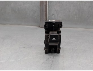 Recambio de mando elevalunas delantero derecho para hyundai ioniq referencia OEM IAM 93575G2060  