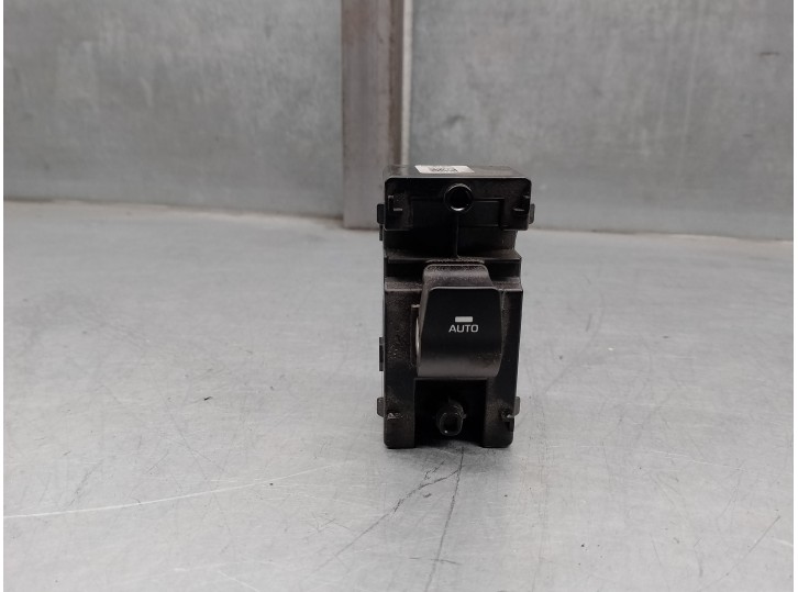 Recambio de mando elevalunas delantero derecho para hyundai ioniq referencia OEM IAM 93575G2060  