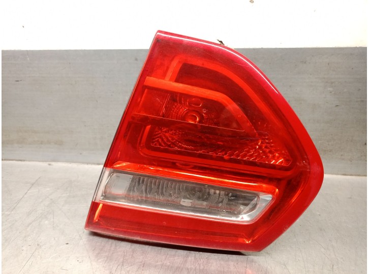 Replacement right rear light for Citroën C4 Picasso I MPV (UD_) 1.6 HDi OEM IAM reference 9653547677 6351CC 