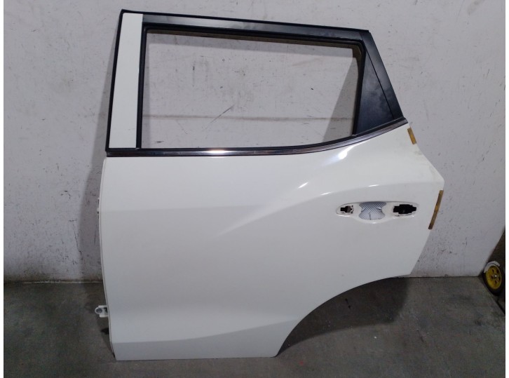 Recambio de puerta trasera izquierda para ssangyong xlv suv e-xgi 160 referencia OEM IAM 173910 173910 
