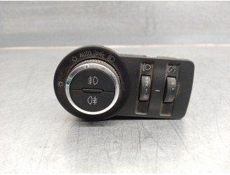 Replacement dashboard light switch for Opel Insignia saloon 2.0 CDTi CAT OEM IAM reference 13268702 251507 