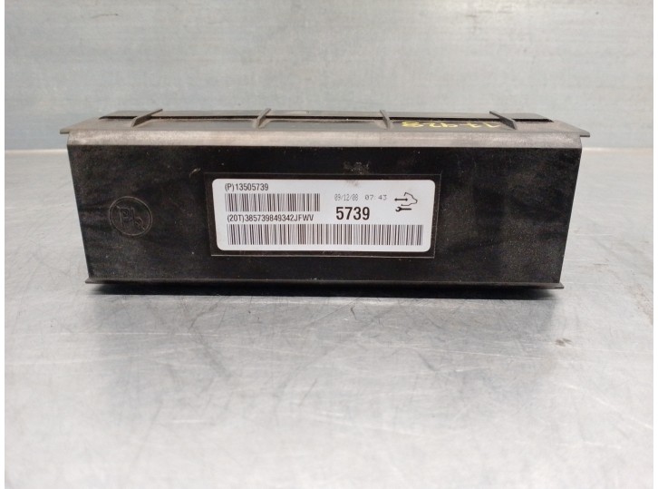 Recambio de centralita aire acondicionado para opel insignia berlina 2.0 cdti cat referencia OEM IAM 13505739 