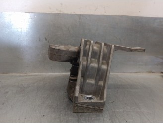 Recambio de soporte motor derecho para opel insignia berlina 2.0 cdti cat referencia OEM IAM 13227717 13227717 