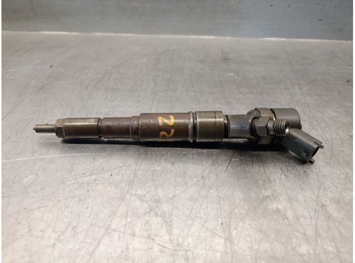 Recambio de inyector para bmw 3 touring (e46) 330 d referencia OEM IAM 7785984 0445110047 BOSCH