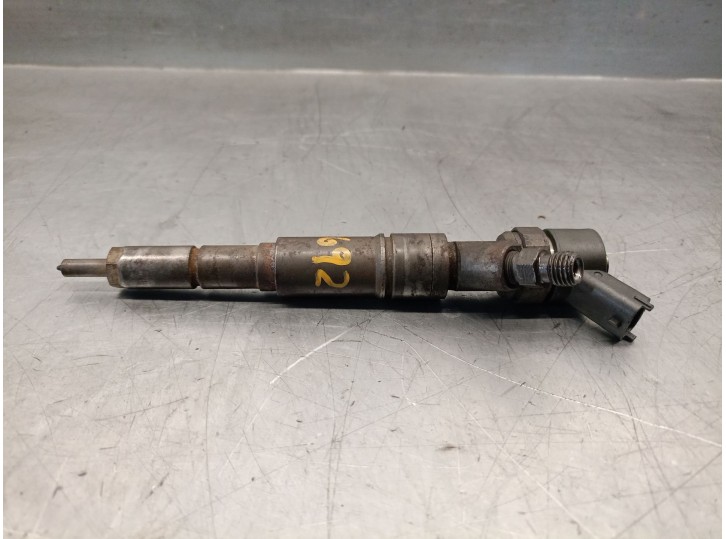 Recambio de inyector para bmw 3 touring (e46) 330 d referencia OEM IAM 7785984 0445110047 BOSCH