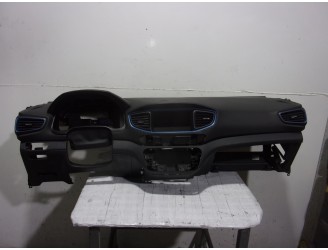 Recambio de salpicadero para hyundai ioniq referencia OEM IAM 84710G2300T9Y NEGRO 