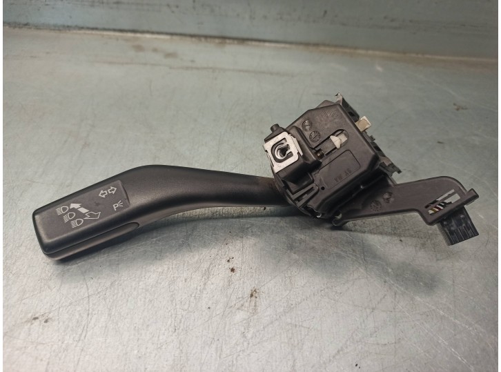 Recambio de mando luces para seat leon (1p1) 1.4 16v tsi referencia OEM IAM 1K0953513E 