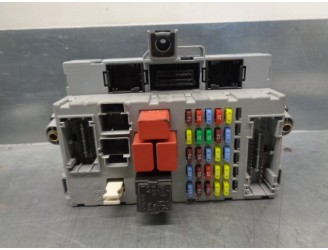 Recambio de caja reles / fusibles para lancia musa (184) 1.4 16v oro referencia OEM IAM 51754986 501203800000 MAGNETI MARELLI