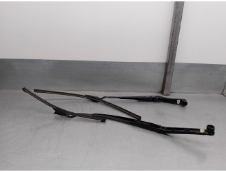 Recambio de brazo limpia delantero derecho para hyundai ioniq referencia OEM IAM 98321G2000 98311G2000 