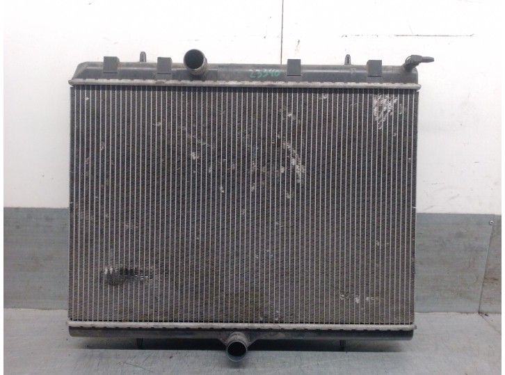Replacement water radiator for Citroën DS5 2.0 HDi FAP OEM IAM reference 9682477580 133391 