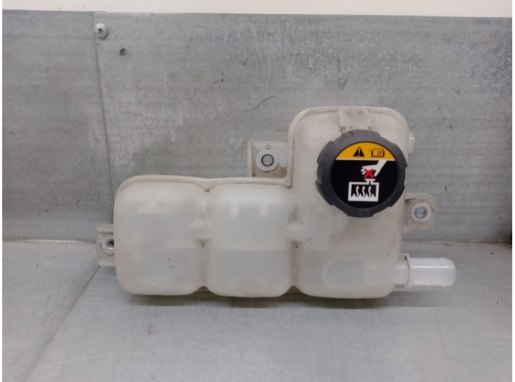 Recambio de deposito expansion para hyundai ioniq referencia OEM IAM 25430G2800  