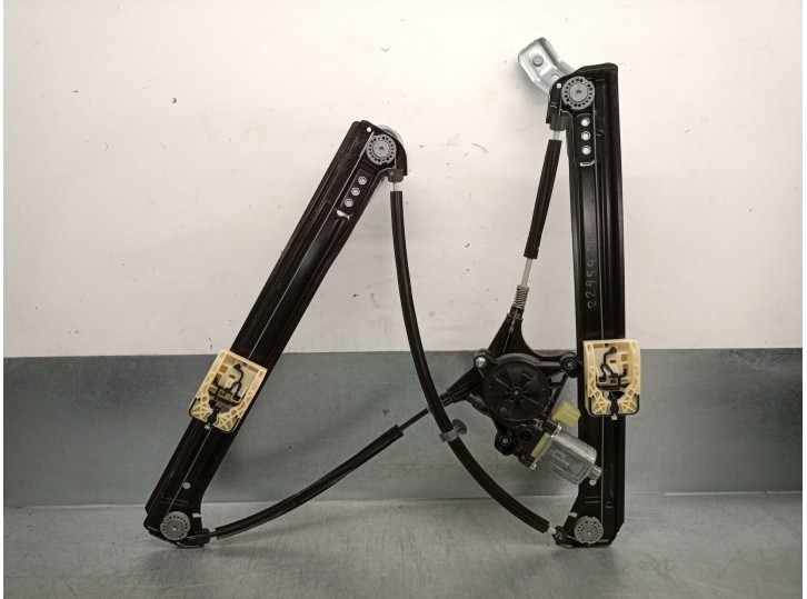 Recambio de elevalunas delantero izquierdo para seat ateca (kh7, khp) 2.0 tdi referencia OEM IAM 5Q0959801C 575837461A 