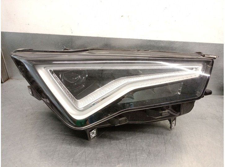 Recambio de faro derecho para seat ateca (kh7, khp) 2.0 tdi referencia OEM IAM 576941032B 576941774 