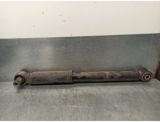 Recambio de amortiguador trasero derecho para mercedes-benz clase v (w447) referencia OEM IAM A4473265000  