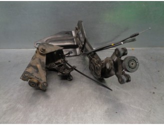 Recambio de bisagra puerta para chrysler voyager (gs) 2.5 td referencia OEM IAM 4675649  