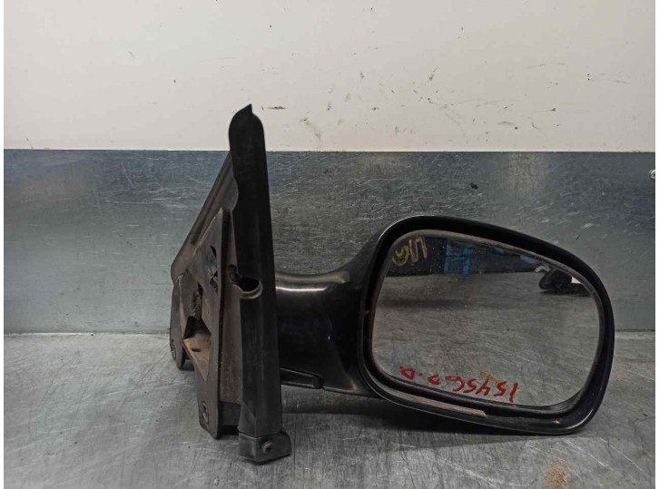 Replacement right wing mirror for Chrysler Voyager (GS) 2.5 TD OEM IAM reference 04717464 
